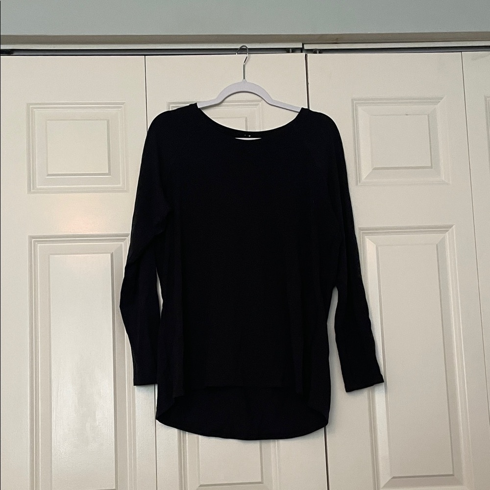 Lululemon Women's Black Long Sleeve Workout Top